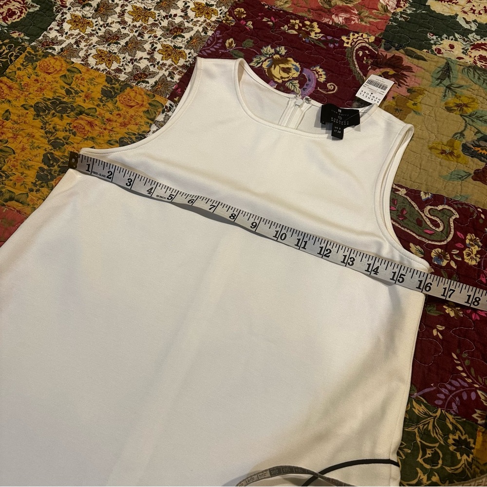 Lisa Perry Barneys New York Ivory Circle Mod Pocket Dress - Picture 10 of 12